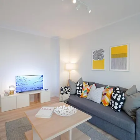 Scandinavian Airy Apt In Business Area & Airport Sofia